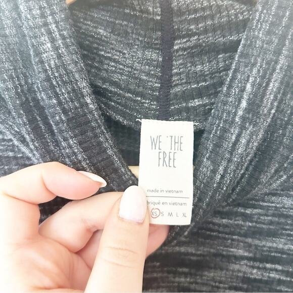Free People We The Free Gray Split Back Stonecold Ribbed Turtleneck Tunic Top XS - Picture 4 of 8